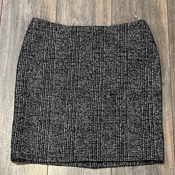Ann Taylor Tweed Mini Pencil Skirt Size 6 Black Blue Wool Blend - Picture 1 of 6